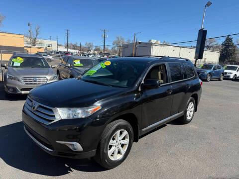 Toyota Highlander 4WD 4dr V6 (Natl) 2013
