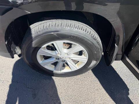 Toyota Highlander 4WD 4dr V6 (Natl) 2013