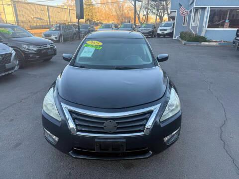 Nissan Altima 4dr Sdn I4 2.5 S 2015