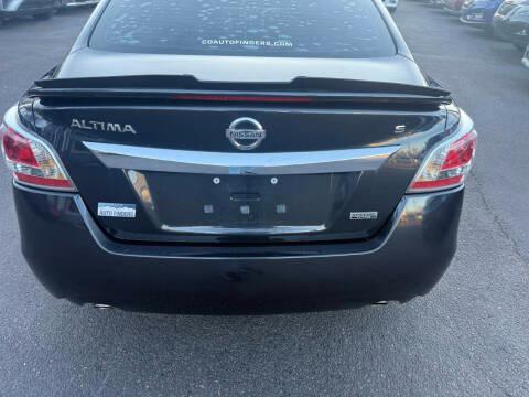 Nissan Altima 4dr Sdn I4 2.5 S 2015