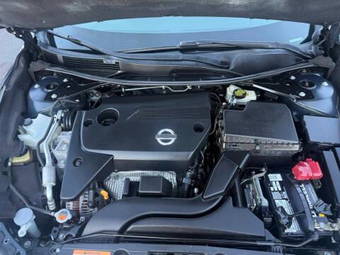 Nissan Altima 4dr Sdn I4 2.5 S 2015