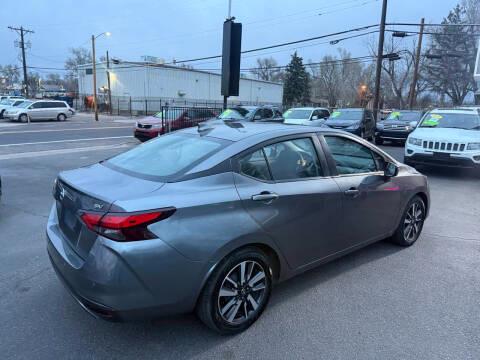 Nissan Versa SV CVT 2021