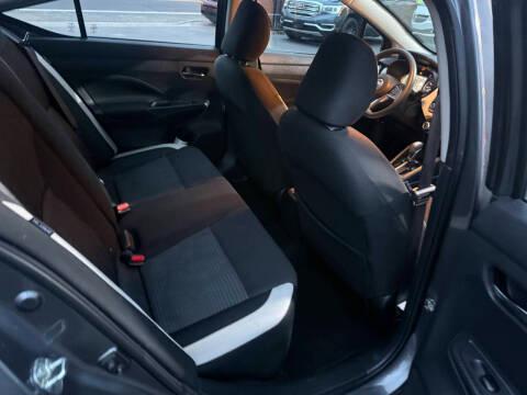 Nissan Versa SV CVT 2021