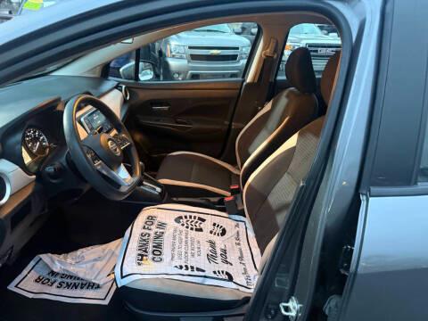 Nissan Versa SV CVT 2021