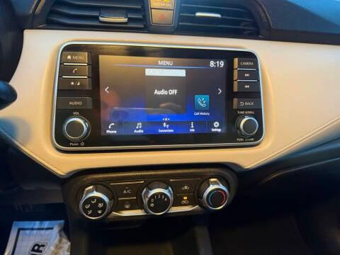 Nissan Versa SV CVT 2021