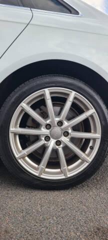 Audi A4 4dr Sdn Auto quattro 2.0T Premium Plus 2014