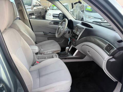 Subaru Forester 4dr Auto 2.5X 2012