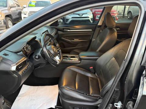 Nissan Altima 2.5 SL Sedan 2019