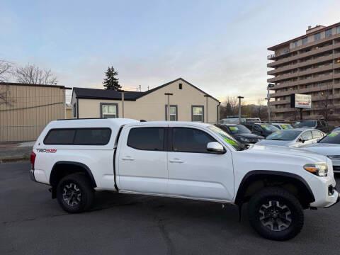 Toyota Tacoma TRD Off Road Double Cab 6' Bed V6 4x4 AT (Natl) 2017