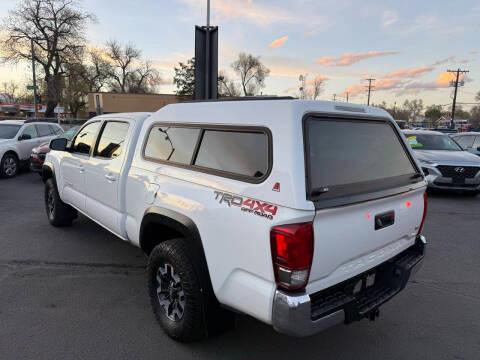 Toyota Tacoma TRD Off Road Double Cab 6' Bed V6 4x4 AT (Natl) 2017