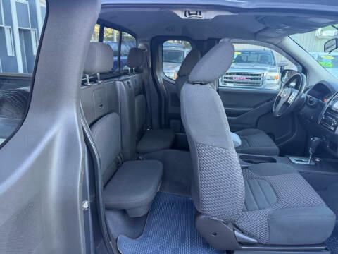 Nissan Frontier King Cab 4x4 SV Auto 2020