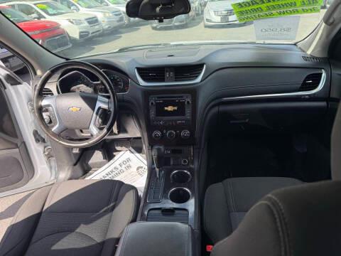 Chevrolet Traverse AWD 4dr LT w/1LT 2017