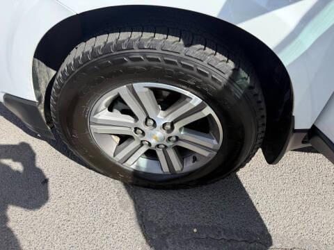 Chevrolet Traverse AWD 4dr LT w/1LT 2017