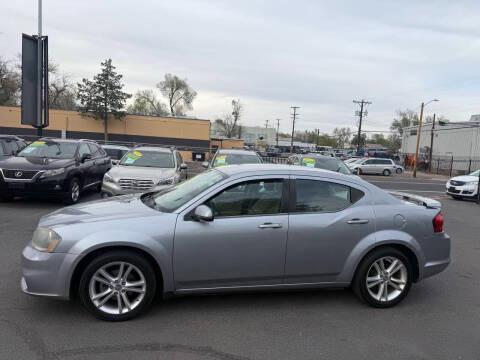 Dodge Avenger 4dr Sdn SXT 2013