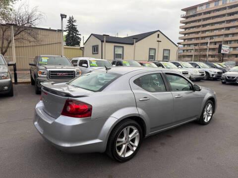 Dodge Avenger 4dr Sdn SXT 2013