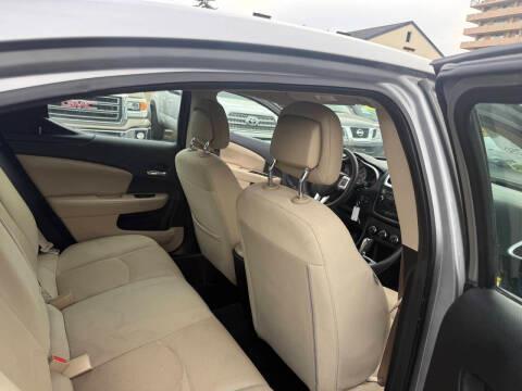 Dodge Avenger 4dr Sdn SXT 2013