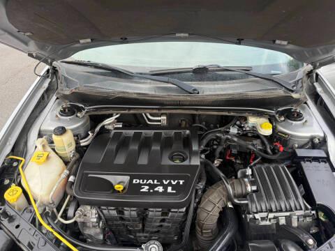 Dodge Avenger 4dr Sdn SXT 2013