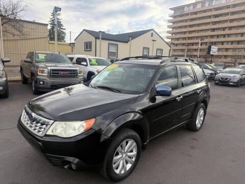 Subaru Forester 4dr Auto 2.5X Premium 2012