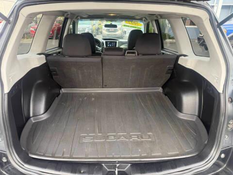 Subaru Forester 4dr Auto 2.5X Premium 2012