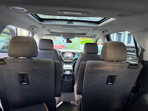 GMC Acadia AWD 4dr AT4 2022