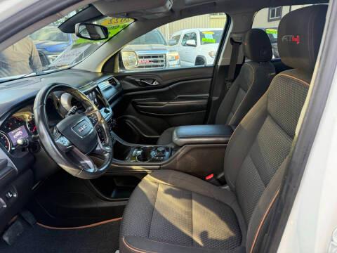 GMC Acadia AWD 4dr AT4 2022