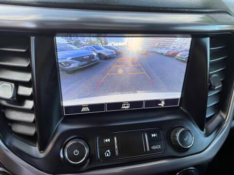 GMC Acadia AWD 4dr AT4 2022