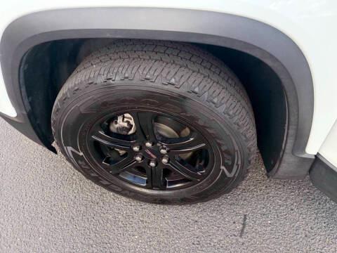 GMC Acadia AWD 4dr AT4 2022