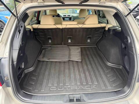 Subaru Outback 4dr Wgn 3.6R Limited 2015