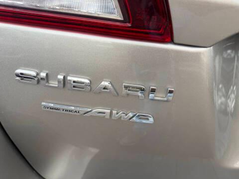 Subaru Outback 4dr Wgn 3.6R Limited 2015