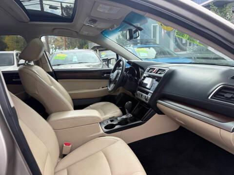 Subaru Outback 4dr Wgn 3.6R Limited 2015