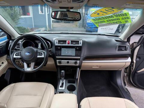 Subaru Outback 4dr Wgn 3.6R Limited 2015