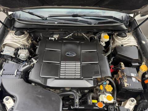 Subaru Outback 4dr Wgn 3.6R Limited 2015