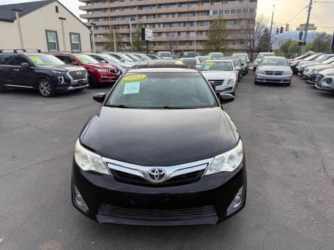 Toyota Camry 4dr Sdn I4 Auto XLE (Natl) 2013