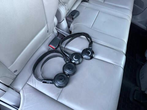 Honda Pilot 4WD 4dr Touring w/RES & Navi 2015