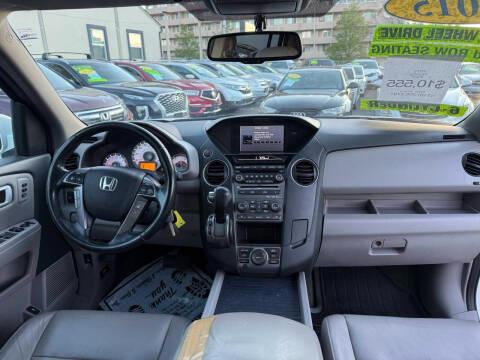 Honda Pilot 4WD 4dr Touring w/RES & Navi 2015