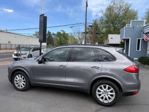 Porsche Cayenne AWD 4dr Tiptronic 2012