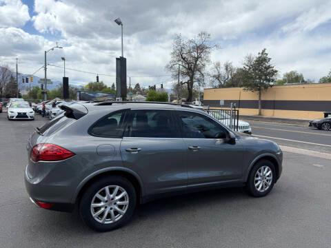 Porsche Cayenne AWD 4dr Tiptronic 2012