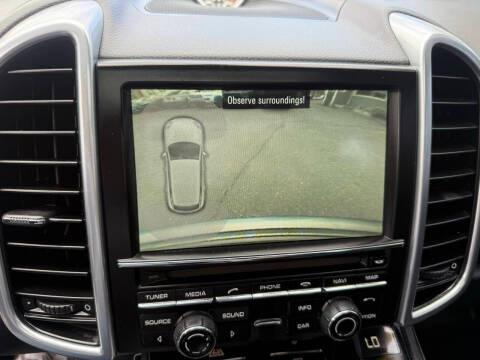 Porsche Cayenne AWD 4dr Tiptronic 2012