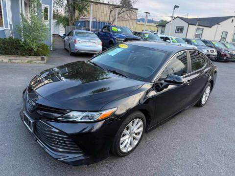 Toyota Camry XLE Auto (Natl) 2019