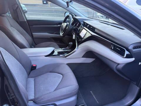 Toyota Camry XLE Auto (Natl) 2019