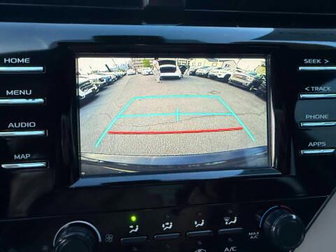 Toyota Camry XLE Auto (Natl) 2019