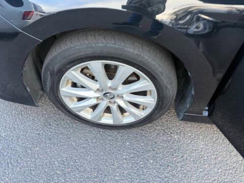 Toyota Camry XLE Auto (Natl) 2019