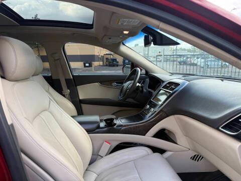 Lincoln MKX AWD 4dr Reserve 2016