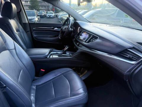 Buick Enclave AWD 4dr Essence 2021