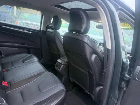 Ford Fusion 4dr Sdn Titanium FWD 2016