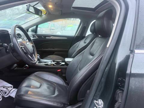Ford Fusion 4dr Sdn Titanium FWD 2016