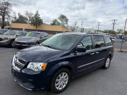 Chrysler Town & Country 4dr Wgn Touring 2016