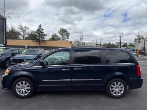 Chrysler Town & Country 4dr Wgn Touring 2016