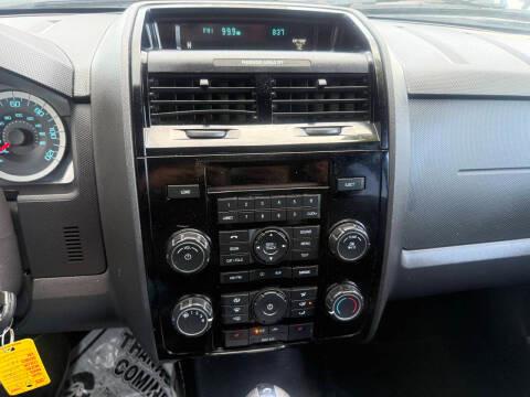 Ford Escape 4WD 4dr Limited 2012