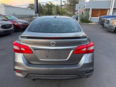 Nissan Sentra 4dr Sdn I4 CVT SR 2016